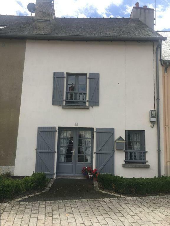 Josselin Church View . Villa Exterior photo